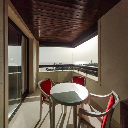 Guestready - Royal Apartment Atrium Cascais * 카스카이스